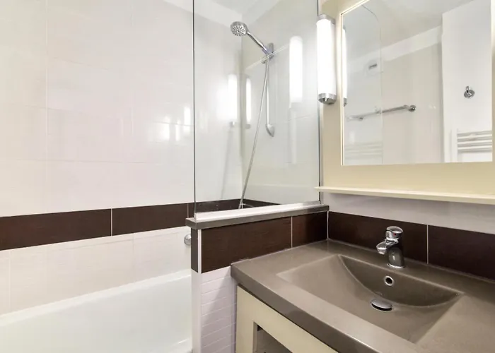 Le Village De Cap Esterel - Maeva - 2 Pieces 5 Personnes - Prestige Mae-3815 *